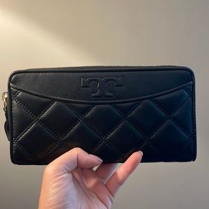 Savannah Zip Continental Wallet